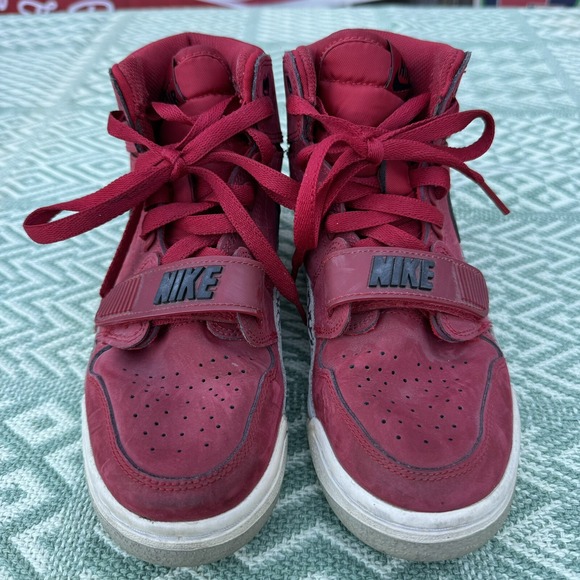 Size 4Y GS) - Jordan Legacy 312 High Toro‎ - Picture 6 of 8